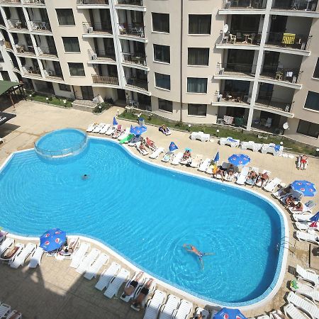 Avalon Freya -Apartcomplex Aparthotel Pantai Sunny Bagian luar foto